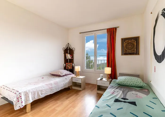 Duplex Calme Avec Balcon Et Vue Panoramique Appartement *